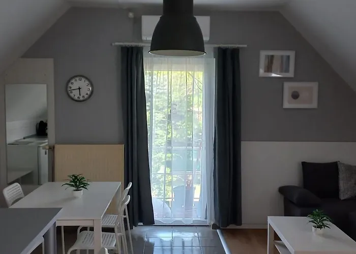 Sunlight Apartmanhaz Apartment *