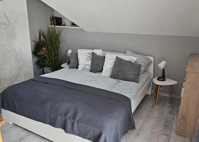 Daire Sunlight Apartmanhaz Velence